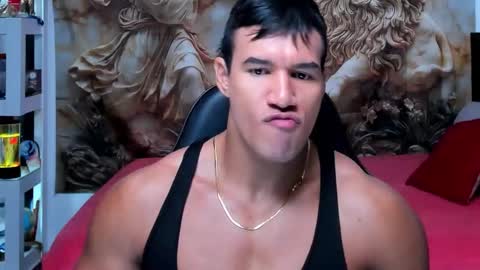 oliver_tommy online show from October 25, 1:40 pm