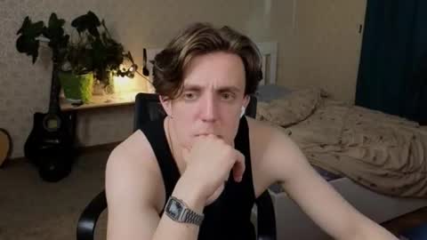 Oliver Evans online show from July 29, 4:54 am