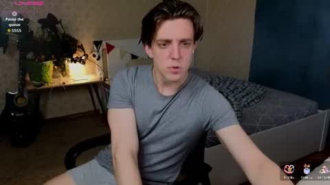 Oliver Evans online show from August 4, 4:26 am