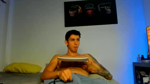 Oliver bennet online show from October 22, 2:23 am