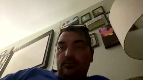 Snapshot of oliverclothesoff1211 chatting on May 15, 5:25 am oliverclothesoff1211 online show from May 15, 5:25 am