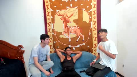 oliverhot2005 online show from February 9, 8:24 pm