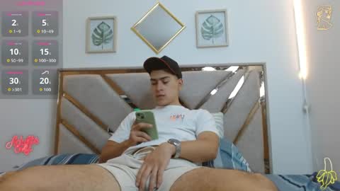 oliver saint online show from April 16, 12:00 am