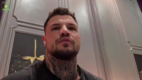 Snapshot of oliversport chatting on March 1, 11:01 am OliverSport online show from March 1, 11:01 am