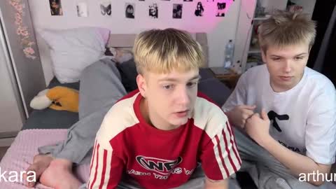 oliver online show from February 6, 8:12 pm