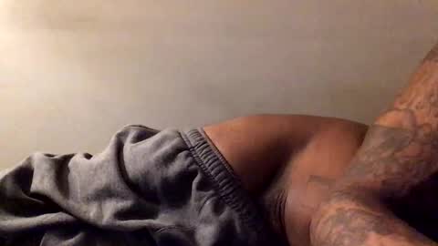 olivertwist1273 online show from December 29, 6:14 am