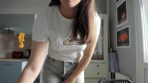 olivia__dream online show from May 9, 11:15 am