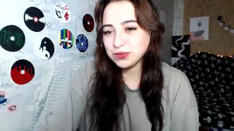 Snapshot of olivia_defo chatting on September 23, 7:44 am olivia_defo online show from September 23, 7:44 am