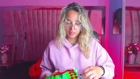  OLIVIA  online show from December 26, 3:49 am