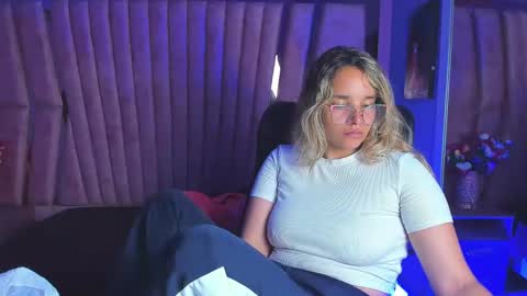  OLIVIA  online show from December 29, 3:22 am