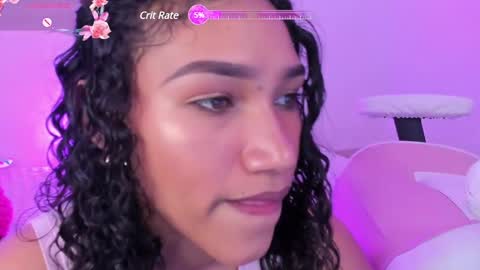 Snapshot of olivia_fx chatting on February 17, 12:43 am Maria online show from February 17, 12:43 am