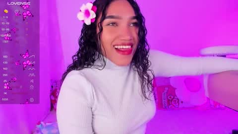 Snapshot of olivia_fx chatting on September 14, 3:11 pm Maria online show from September 14, 3:11 pm