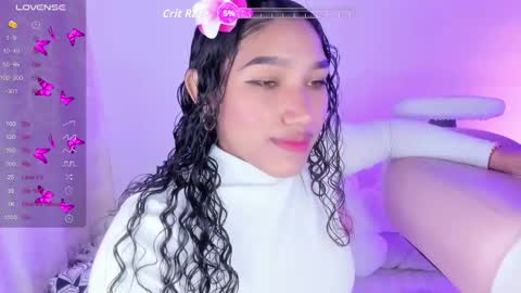 Snapshot of olivia_fx chatting on September 21, 9:38 pm Maria online show from September 21, 9:38 pm