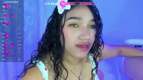 Snapshot of olivia_fx chatting on September 28, 8:14 pm Maria online show from September 28, 8:14 pm