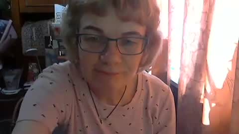Snapshot of olivia_mia25 chatting on March 21, 11:37 am Olivia Mia online show from March 21, 11:37 am