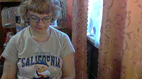 Snapshot of olivia_mia25 chatting on March 23, 7:01 am Olivia Mia online show from March 23, 7:01 am
