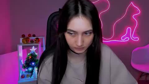 Snapshot of olivia_norton_ chatting on January 7, 12:18 pm olivia_norton_ online show from January 7, 12:18 pm