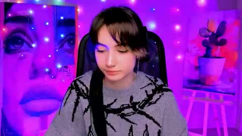 Snapshot of olivia_norton_ chatting on January 12, 12:21 pm olivia_norton_ online show from January 12, 12:21 pm