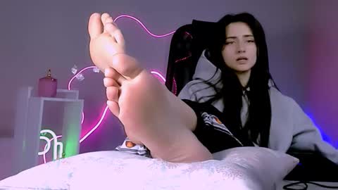 Snapshot of olivia_norton_ chatting on March 1, 1:46 pm olivia_norton_ online show from March 1, 1:46 pm