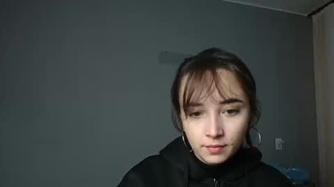 Olivia online show from November 22, 10:25 am