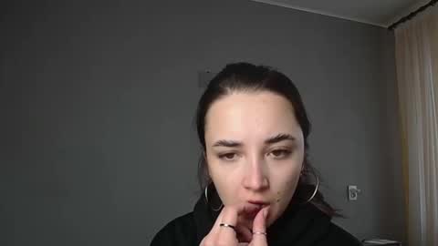 Olivia online show from April 10, 10:20 am