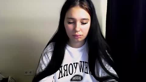 Olivia online show from November 4, 4:22 am