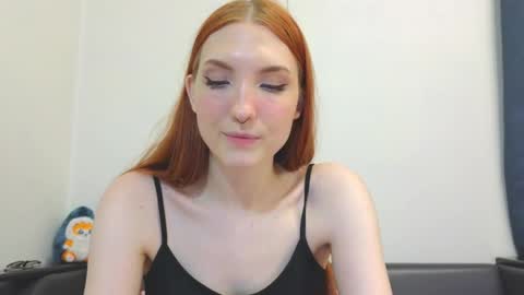 Snapshot of olivia_rid chatting on December 24, 12:33 am OLIVIA online show from December 24, 12:33 am