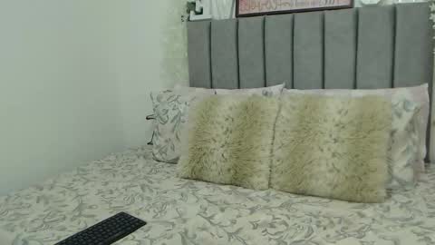 Olivia online show from June 3, 2:36 am