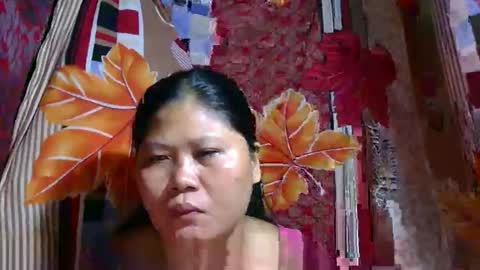 Snapshot of olivia_z chatting on February 15, 12:25 pm olivia_z online show from February 15, 12:25 pm