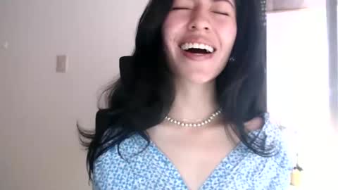 oliviaaa__ online show from January 14, 4:01 pm