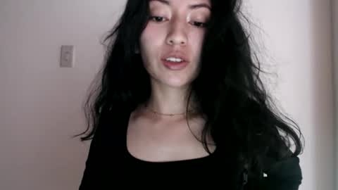 oliviaaa__ online show from February 2, 4:06 pm