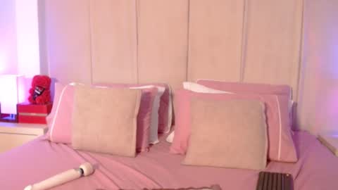 My name is olivia but can you call me Oli online show from December 10, 5:44 pm