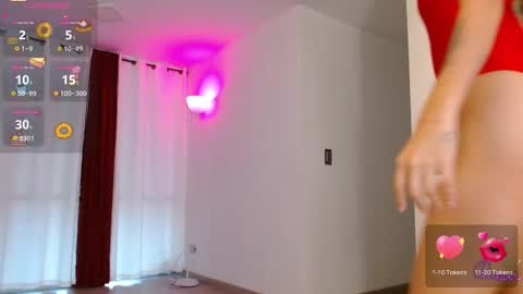 Olivia Bram online show from February 14, 10:17 pm