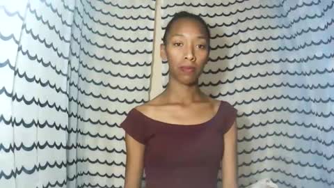 oliviah27 online show from November 5, 7:58 pm