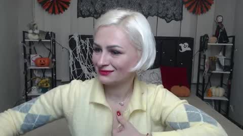 OliviaHorst online show from November 1, 6:21 pm