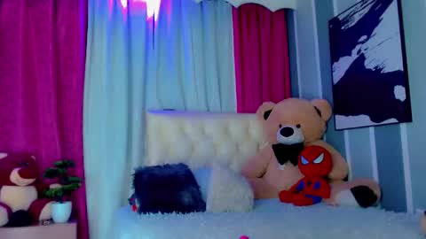 oliviahot01 online show from February 24, 1:47 am