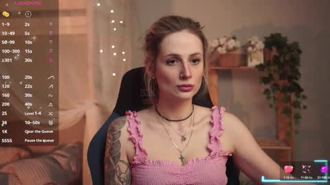 Snapshot of oliviamcclean chatting on September 14, 12:32 am Liv online show from September 14, 12:32 am