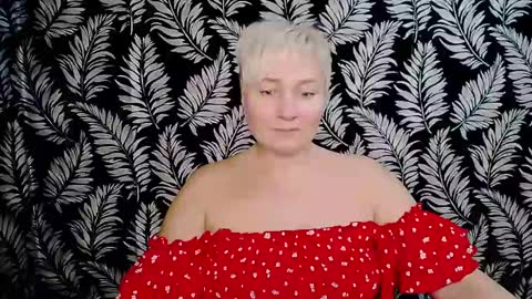 Kelly online show from December 13, 5:43 pm