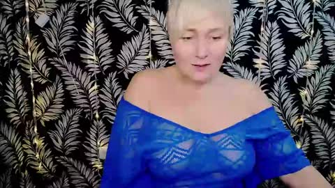 Kelly online show from January 6, 3:19 pm