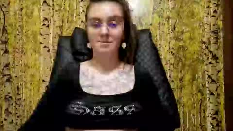 Snapshot of oliviasager chatting on May 29, 8:40 pm Mistress Olivia online show from May 29, 8:40 pm