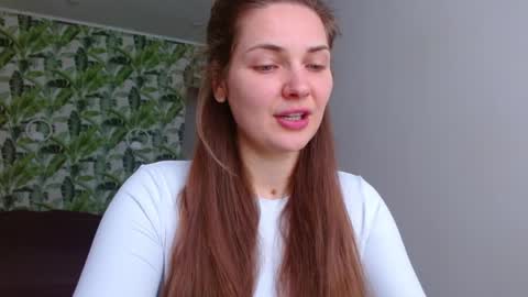 Olivia online show from April 3, 4:21 am