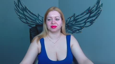 Snapshot of oliviaverr chatting on May 27, 12:35 pm Oliviaverr online show from May 27, 12:35 pm