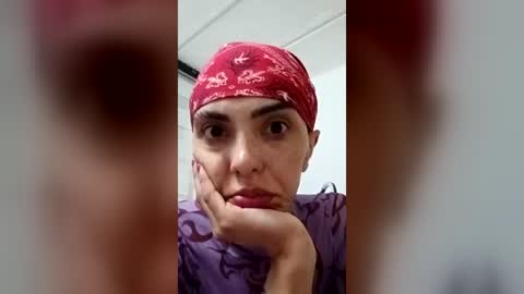oliviazalabaria online show from July 23, 8:12 am