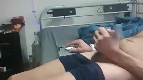 Snapshot of olivier_21 chatting on October 16, 2:40 pm olivier_21 online show from October 16, 2:40 pm