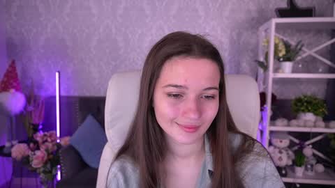 Snapshot of olivkablush chatting on January 13, 9:52 am Olivia online show from January 13, 9:52 am