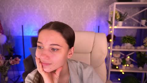 Snapshot of olivkablush chatting on January 17, 6:47 am Olivia online show from January 17, 6:47 am