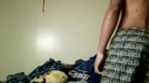 Snapshot of olliebennit chatting on October 17, 7:16 pm Ollie online show from October 17, 7:16 pm