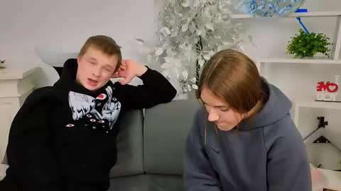 Olli and Stiw online show from November 26, 7:20 am