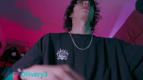     online show from October 21, 2:34 am