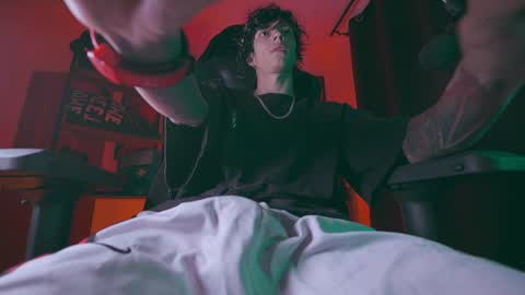     online show from March 31, 2:35 am